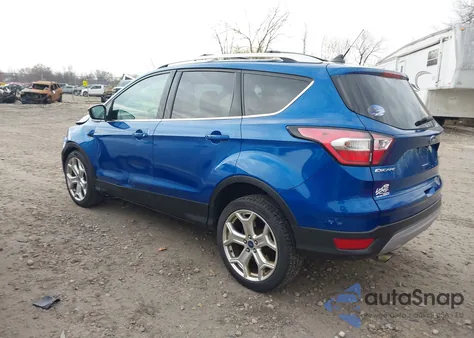 2018 Ford Escape Titanium из США, поврежденный, VIN 1FMCU9J91JUA12747